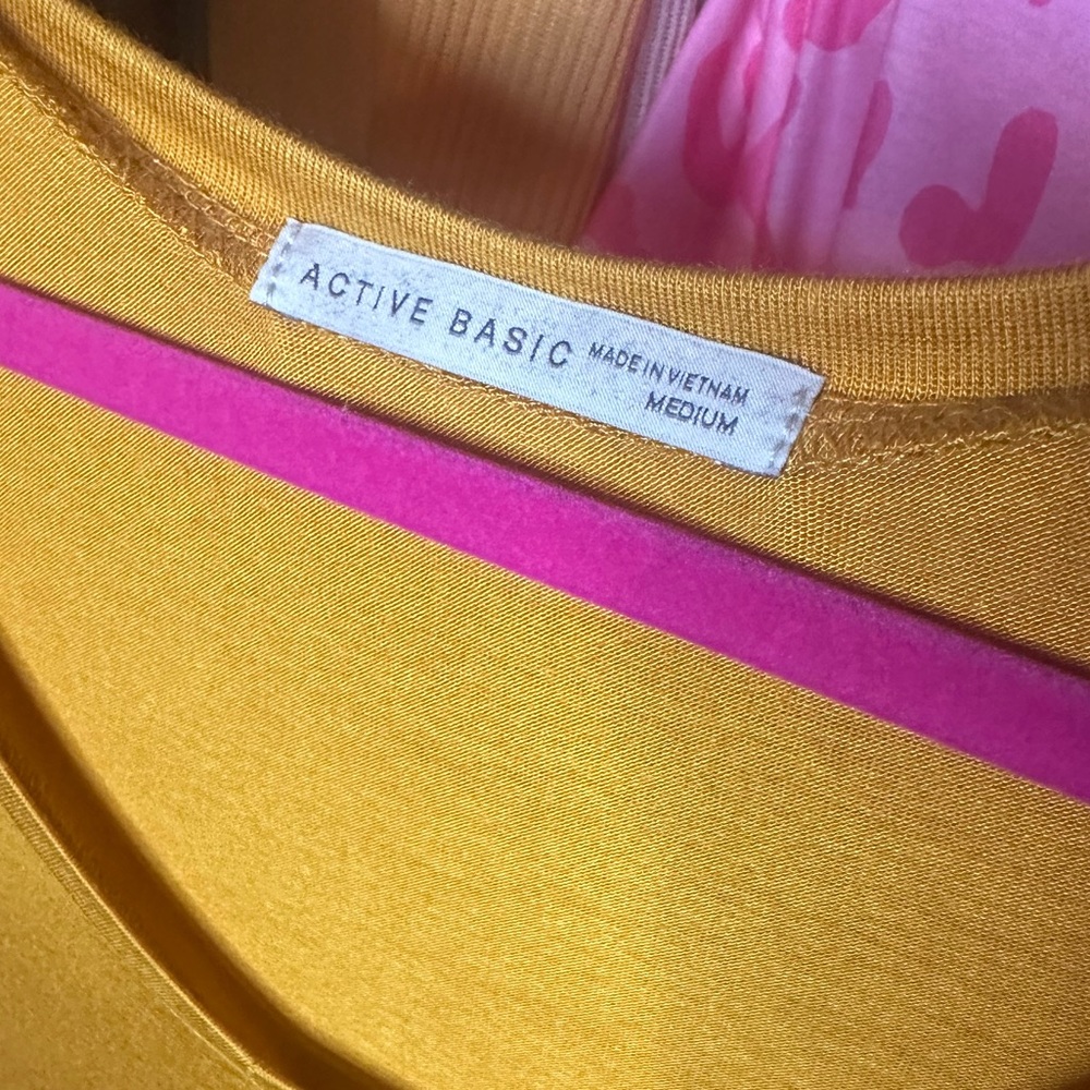 Active basic shirt - Picture 3 of 4